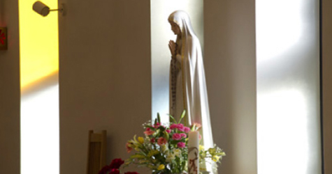 御聖堂のマリア像